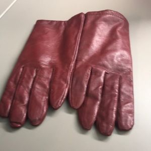 NWT Headlines Leather Gloves